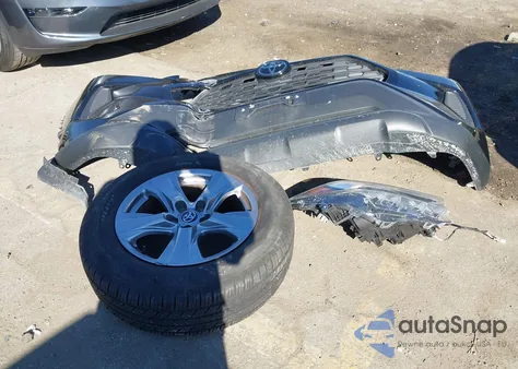 2023 Toyota Rav4 Xle z USA, uszkodzony, nr VIN 2T3P1RFV2PW344812